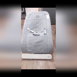Chicco E-motion baby bouncer